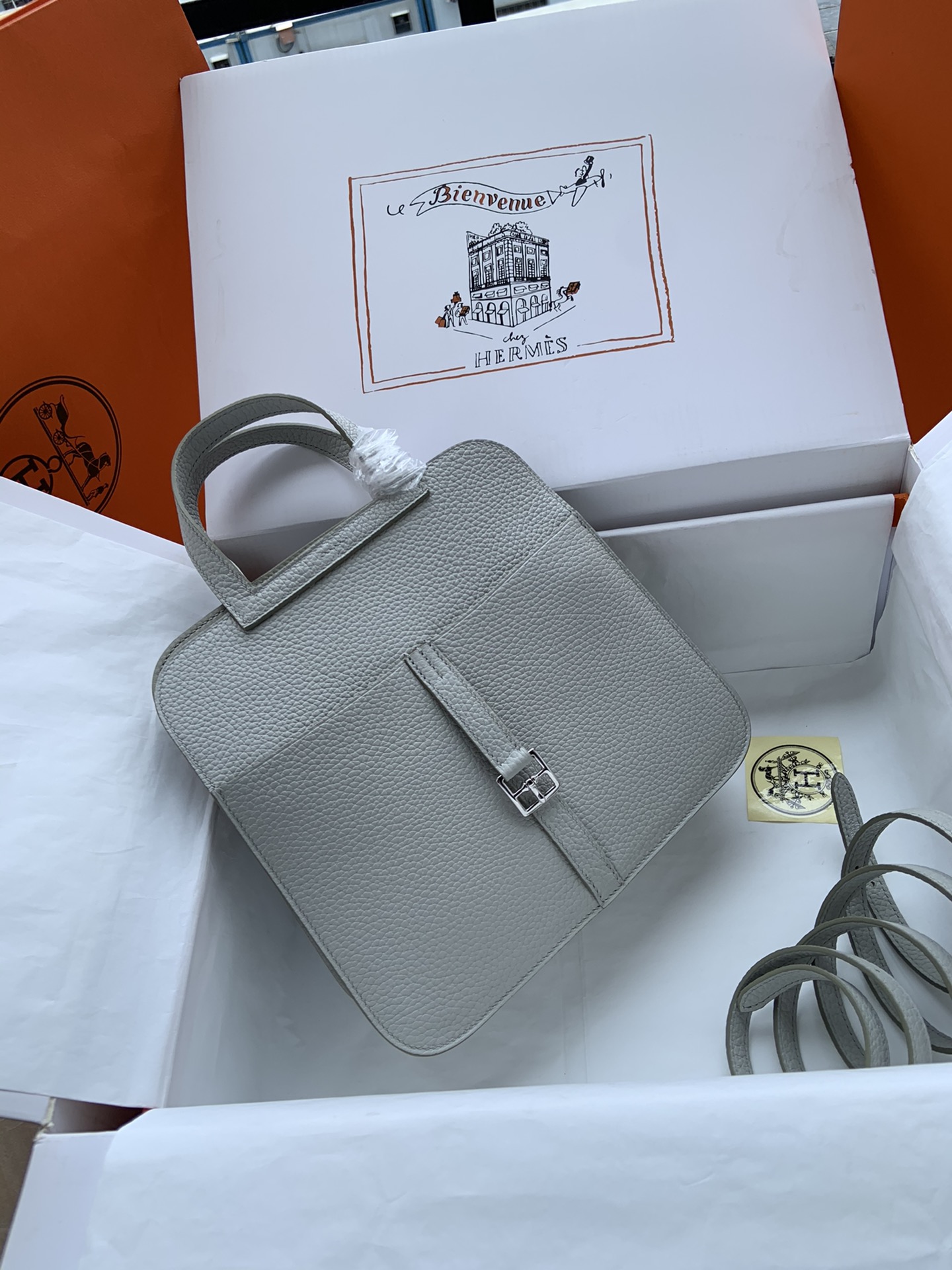 Hermes Halzan 25 Handbag Shoulder Bag In Gris Asphalte Clemence Leather